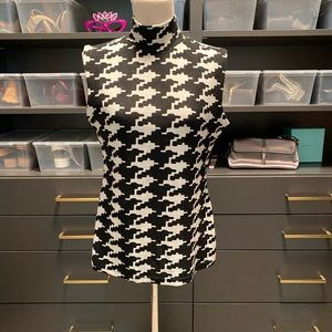 JM Essentials Sleeveless Houndstooth Turtleneck